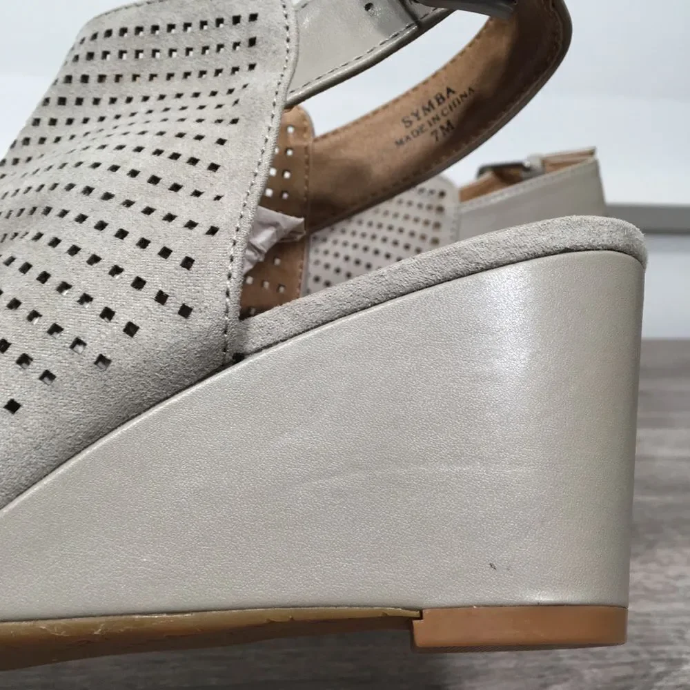 TAHARI TAUPE PERFORATED‎ LASER CUT SYMBA OPEN TOE WEDGE SANDAL 7
